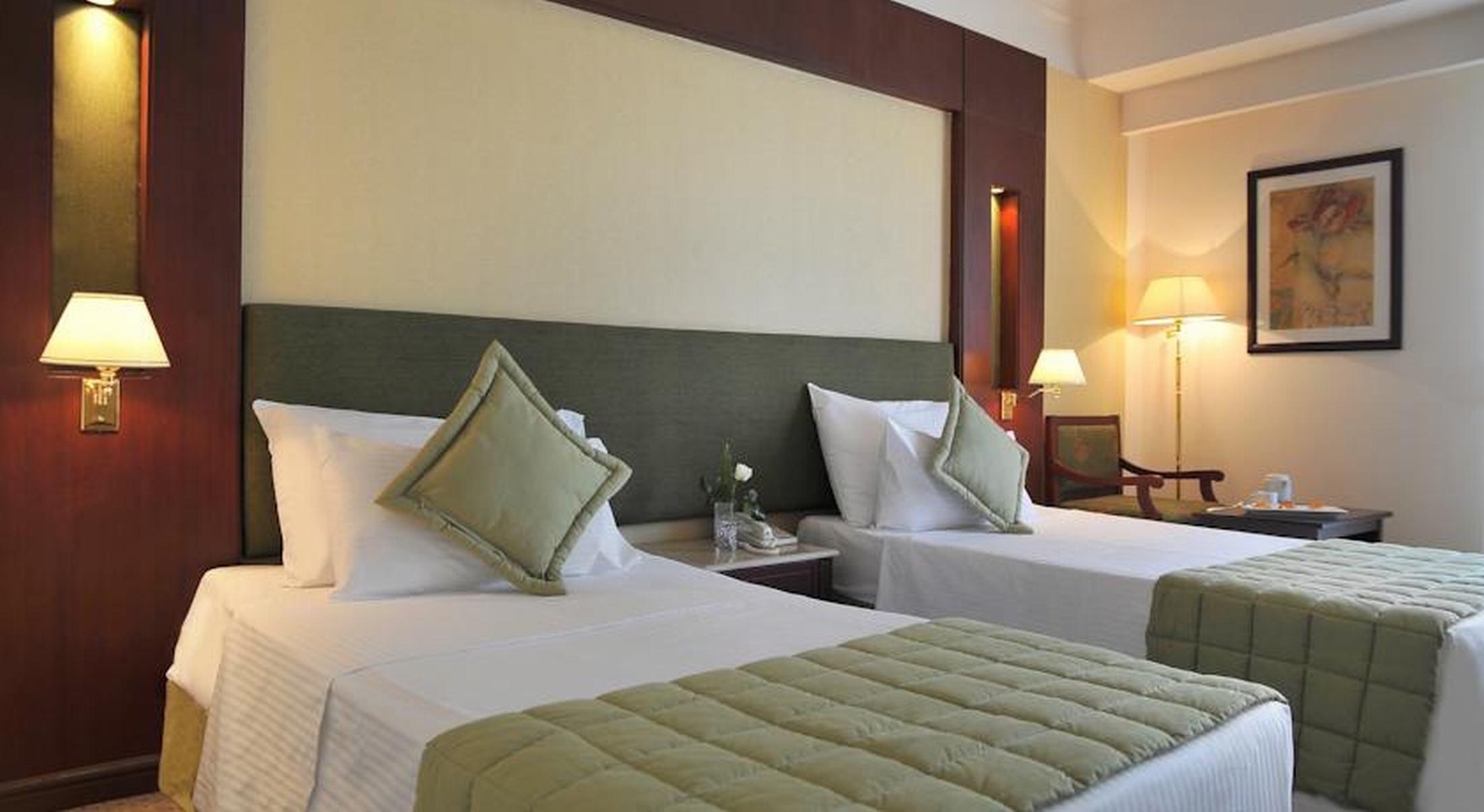 Safir Hotel Cairo Giza Room photo A room at the hotel