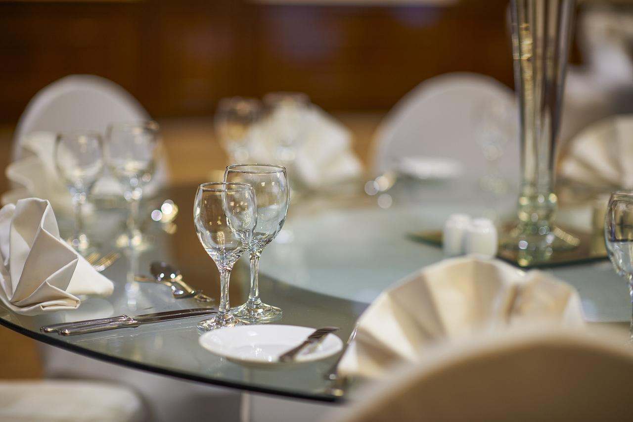Safir Hotel Cairo Giza Exterior photo A wine glass